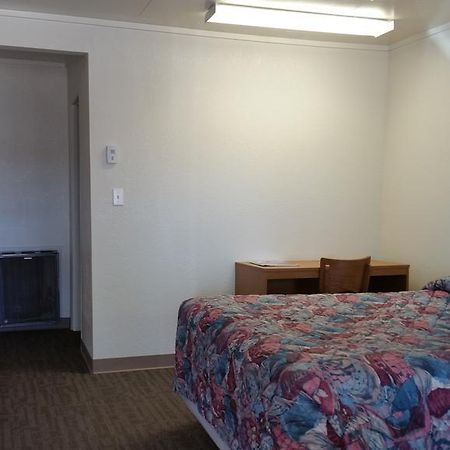 Budget Host Inn Fort Collins Bagian luar foto