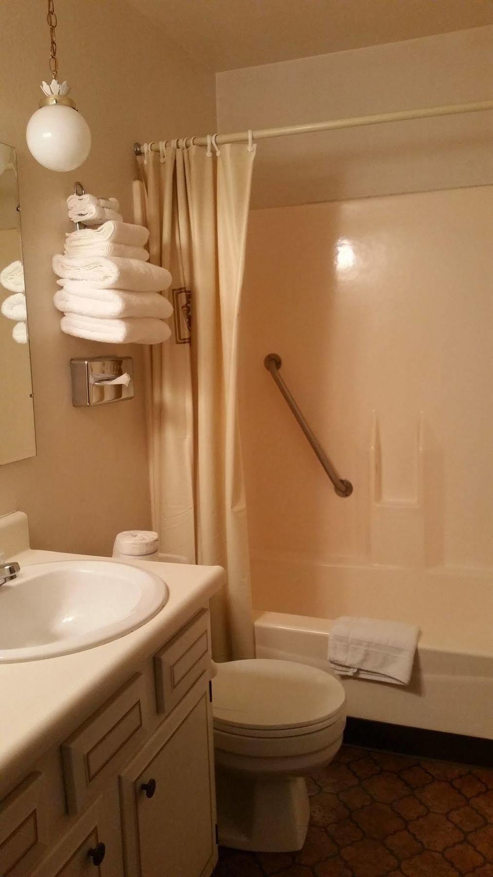 Budget Host Inn Fort Collins Bagian luar foto